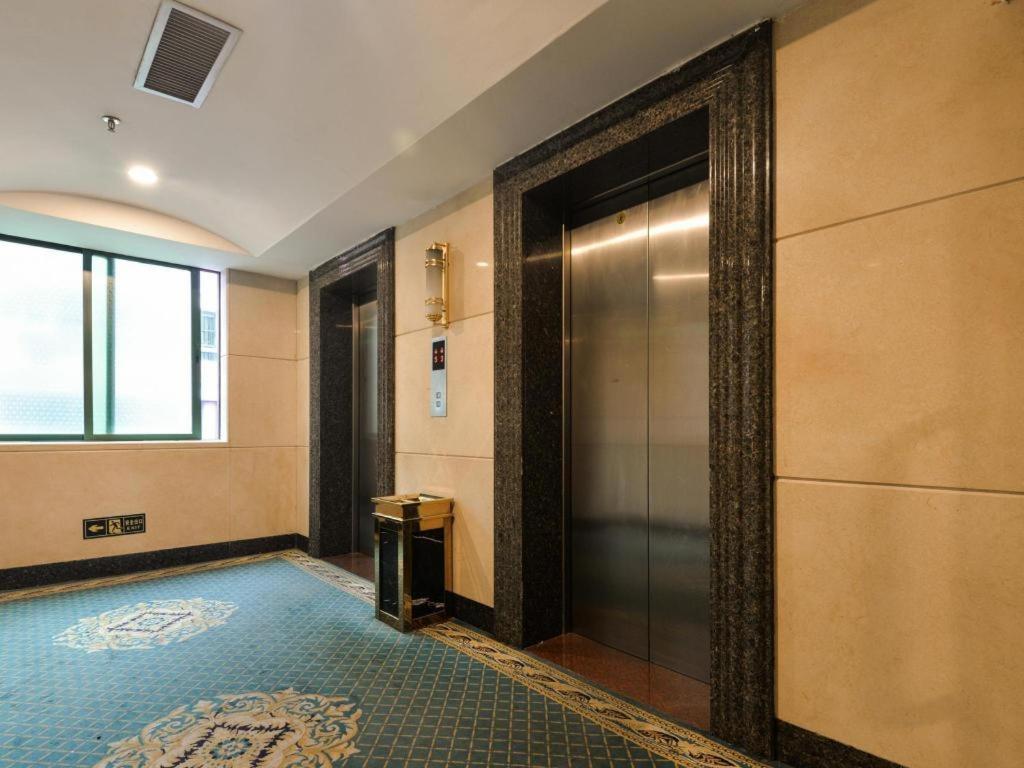 New Pearl River Hotel Guangzhou Exterior photo